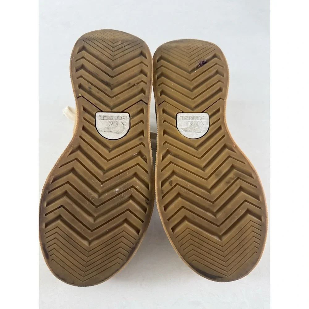 Sorel Out N About Women's size 9 waterproof Sneakers